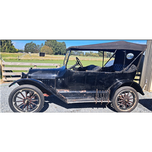 Lot 15

1918 Chevrolet 490 Touring